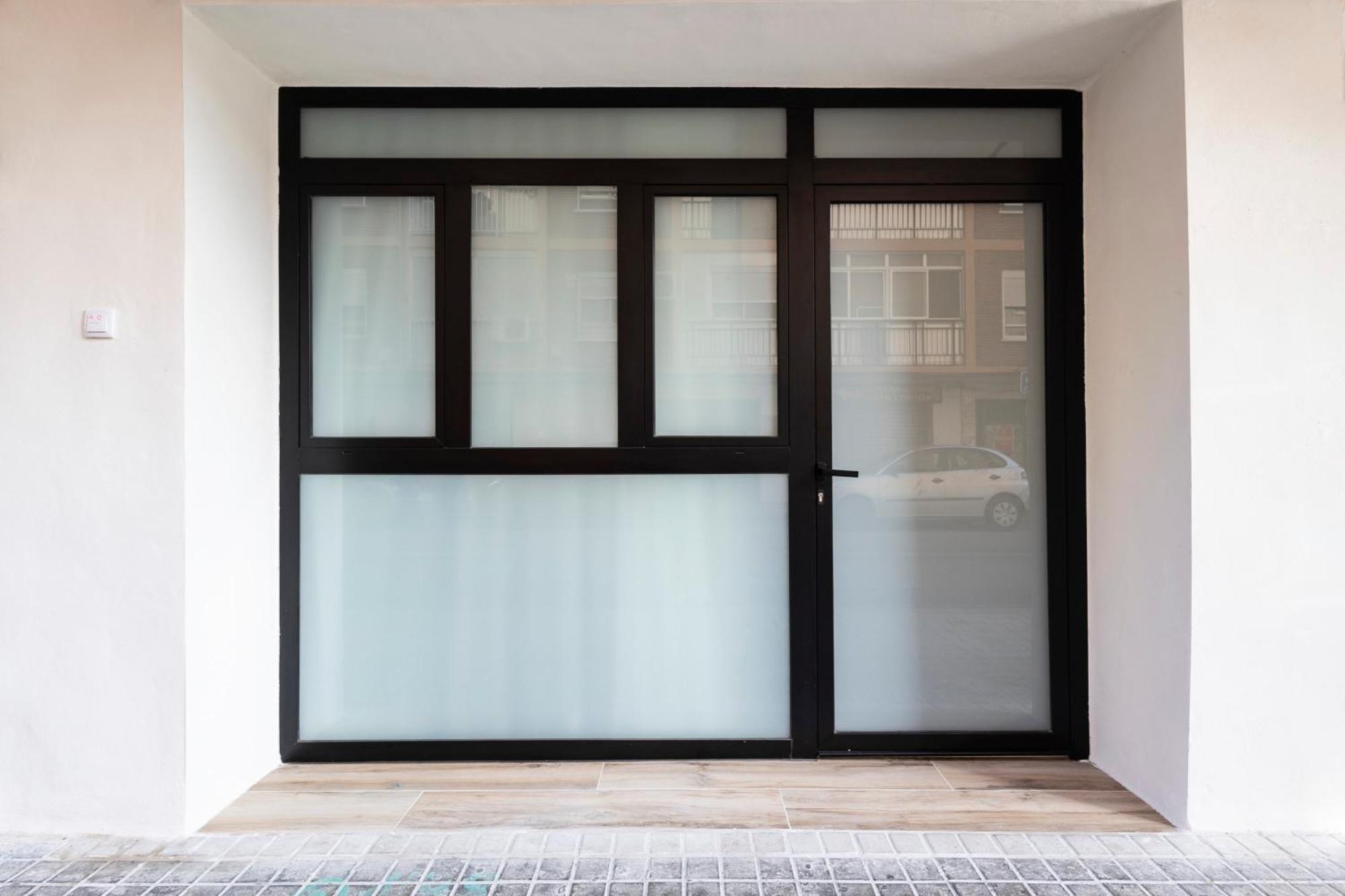 Cortes Suites By Concept Flats Valencia Exterior photo